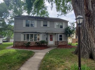 521 Lyndale St APT 1, Mankato, MN 56003