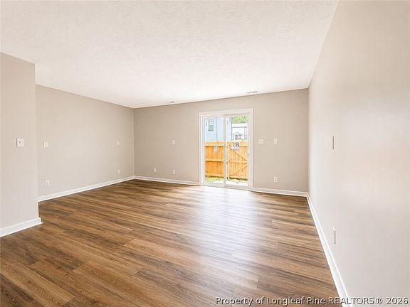 5th image of 1416 Tangora Ln
