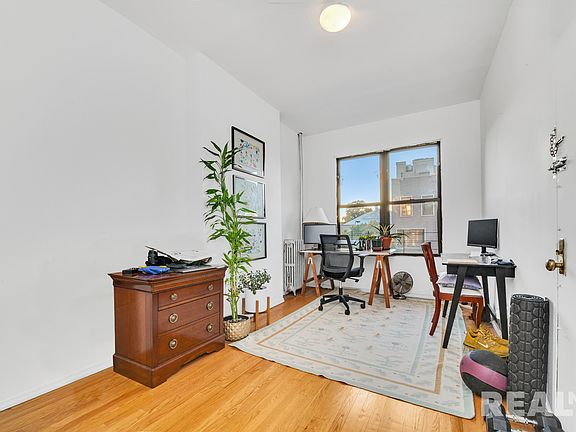 5th image of 631 Grand Ave APT 3R