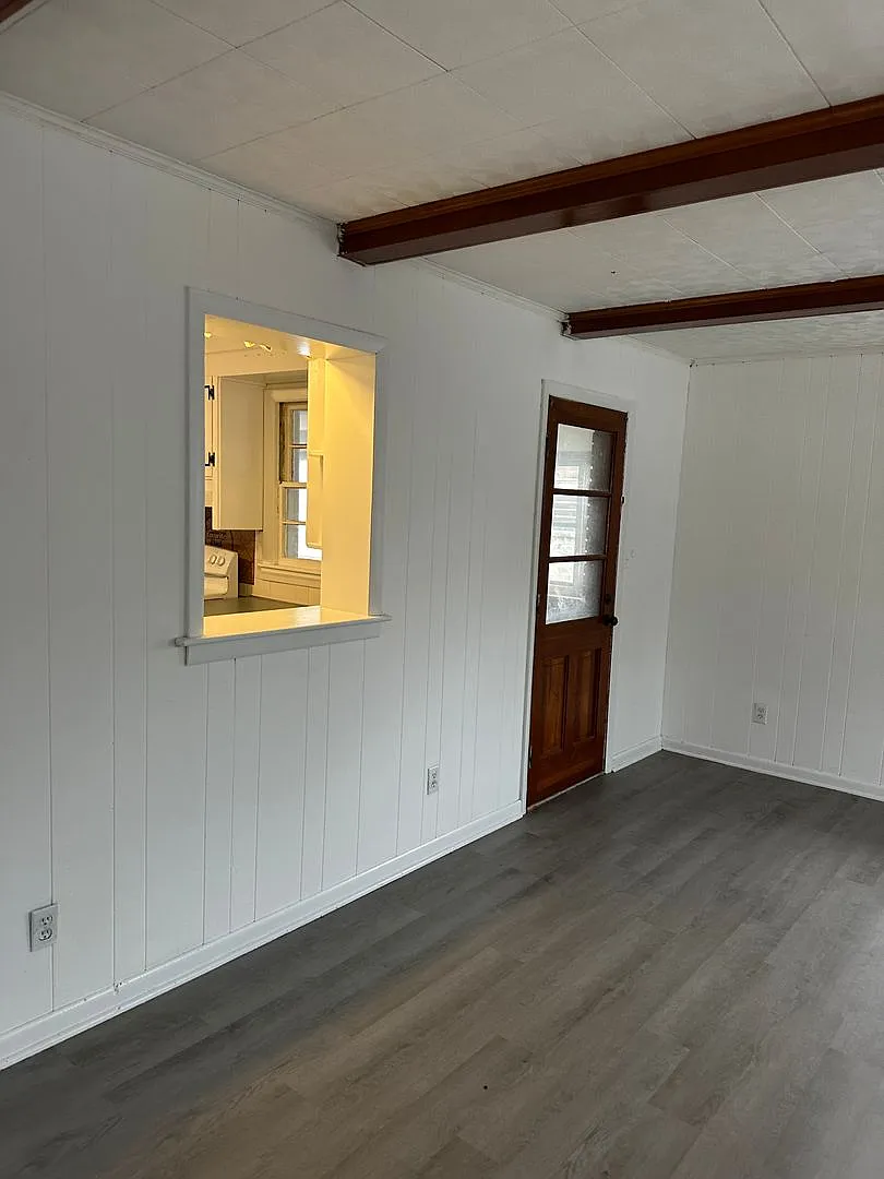 3203 Old Forest Rd — Photo 4