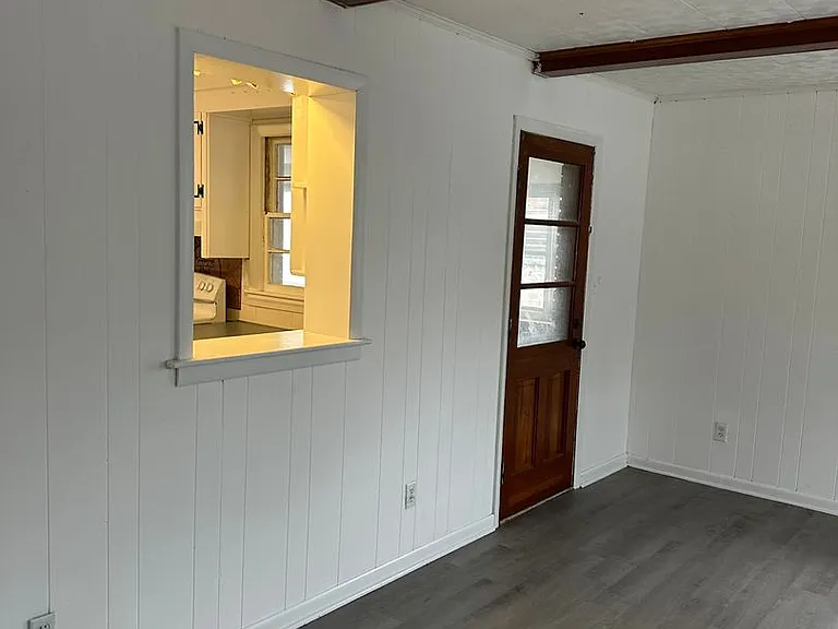 3203 Old Forest Rd — Photo 4