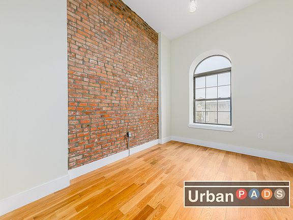 3rd image of 39 Rogers Ave #5
