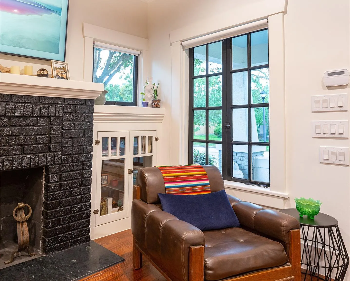 2 bed, 1.0 bath, 1074 sqft, $4,800 — Photo 3