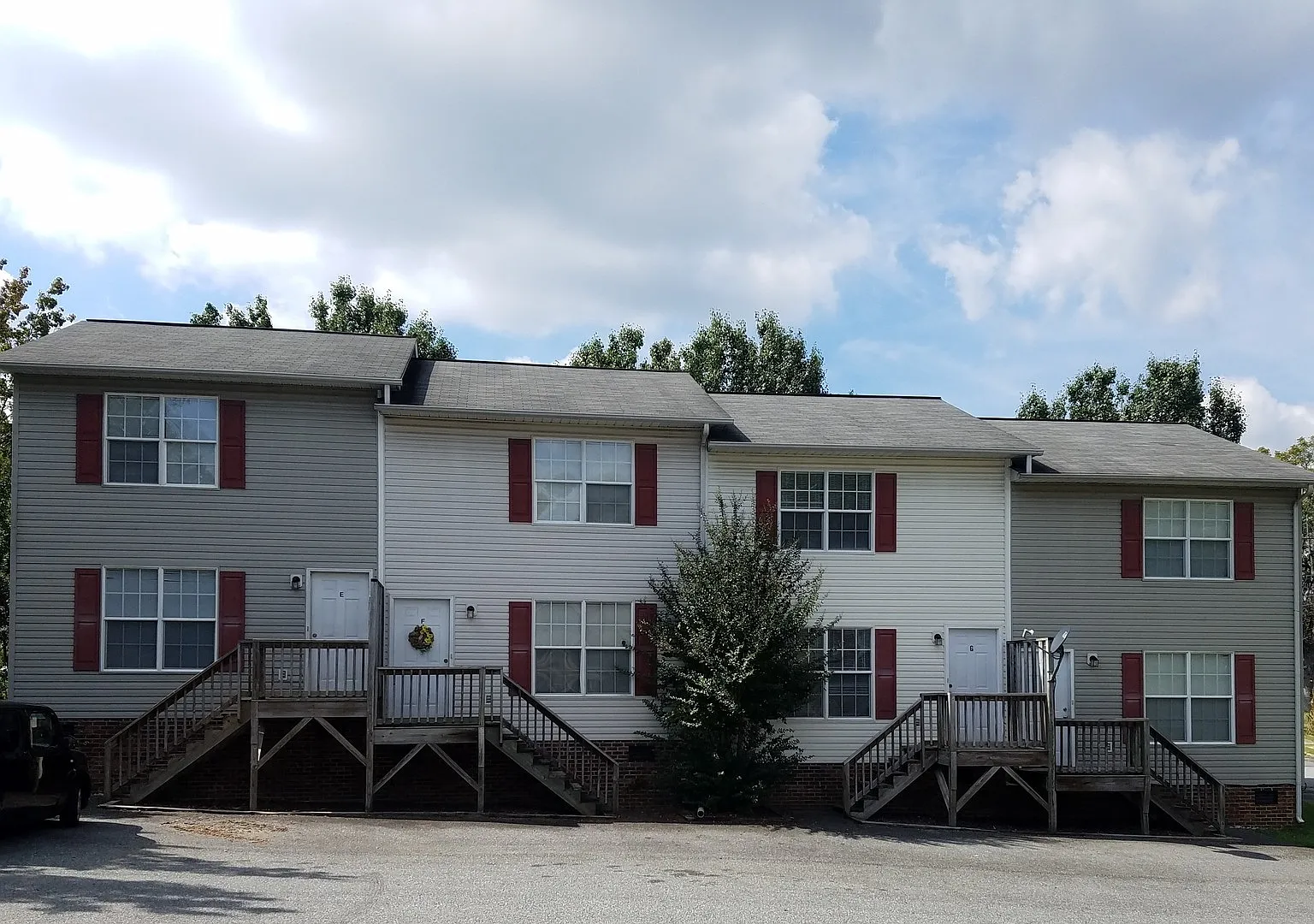 14 W. Sunrise Ave — Photo 1