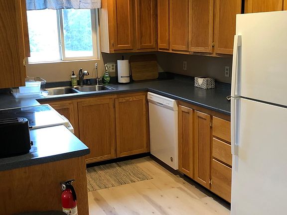 4th image of 88 Maple Ridge Dr