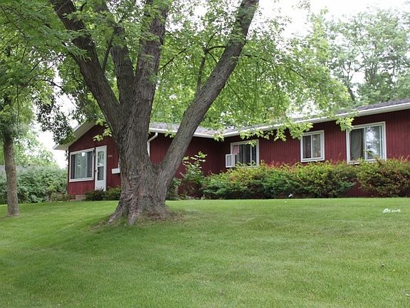 3rd image of 4906 Farwell St
