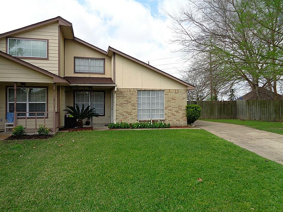 1st image of 7402 Alegria Dr