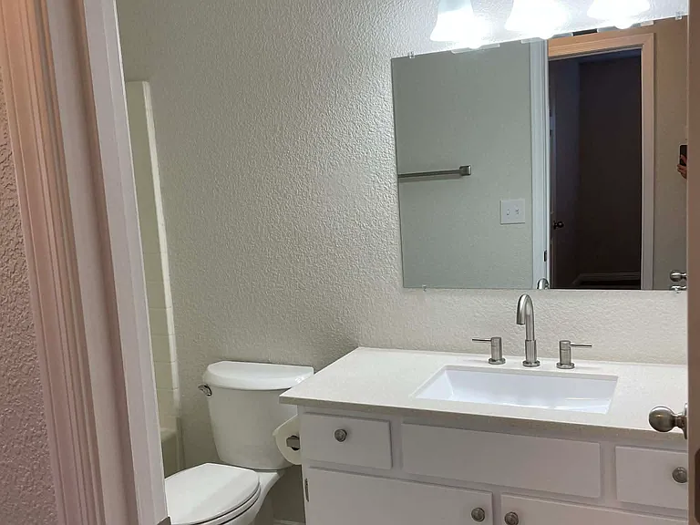 1930 Magnolia Dr #102 — Photo 12
