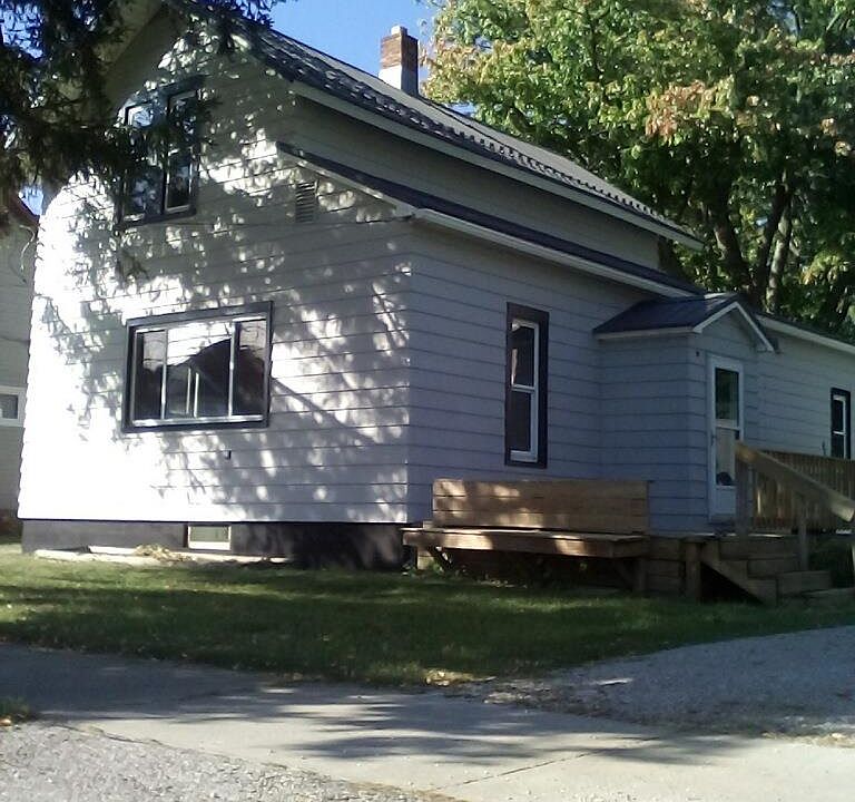 1st image of 50 W Main St