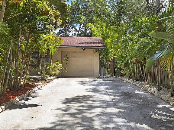 5th image of 3729 Lakewood Dr