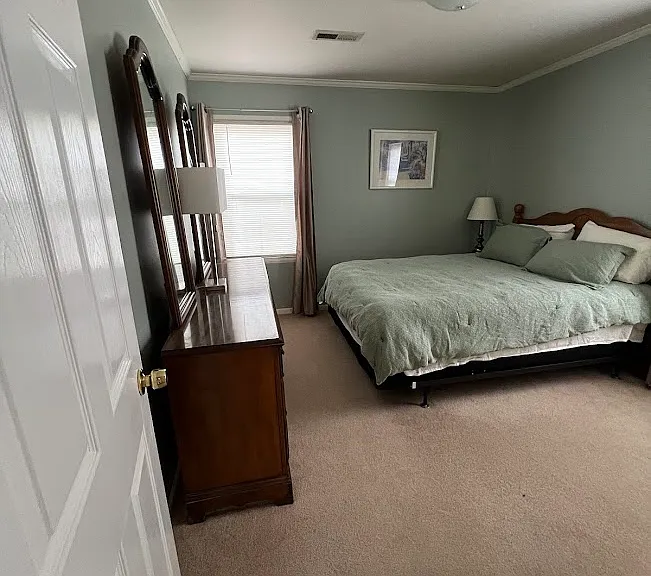 1827 Oakwood Ave NE — Photo 17
