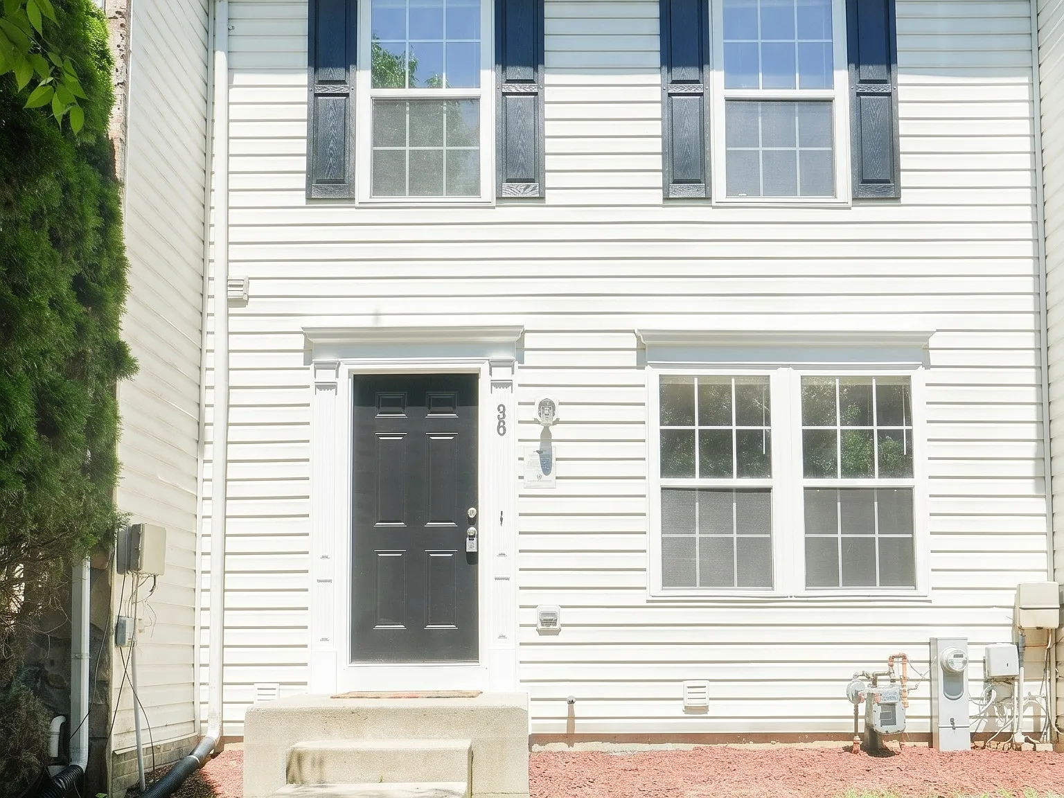 4 bed, 3.5 bath, 1840 sqft, $2,600 — Photo 1
