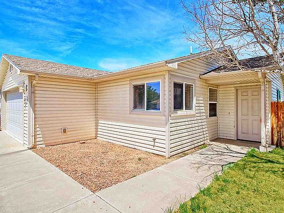 5th image of 124 N Park Ct