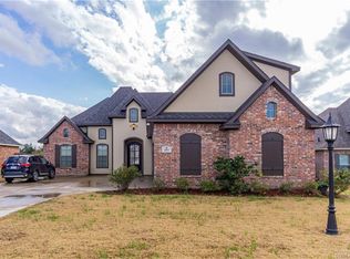 207 Panther Dr, Stonewall, LA 71078