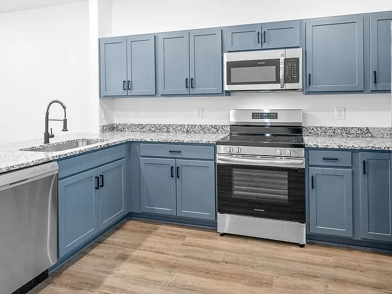 323 S Ridge Trl — Photo 13