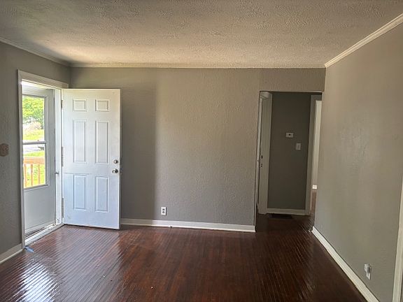 3rd image of 1420 Sherman Ave