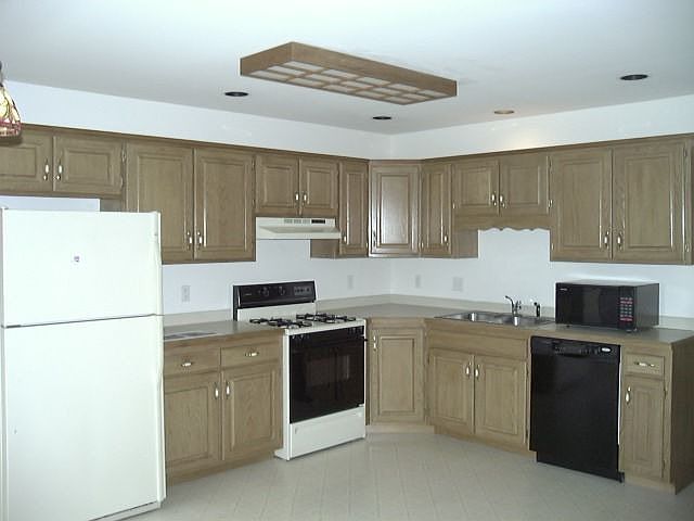 Lots of Cabinets