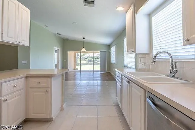 2 bed, 2.0 bath, 1540 sqft, $2,600 — Photo 3
