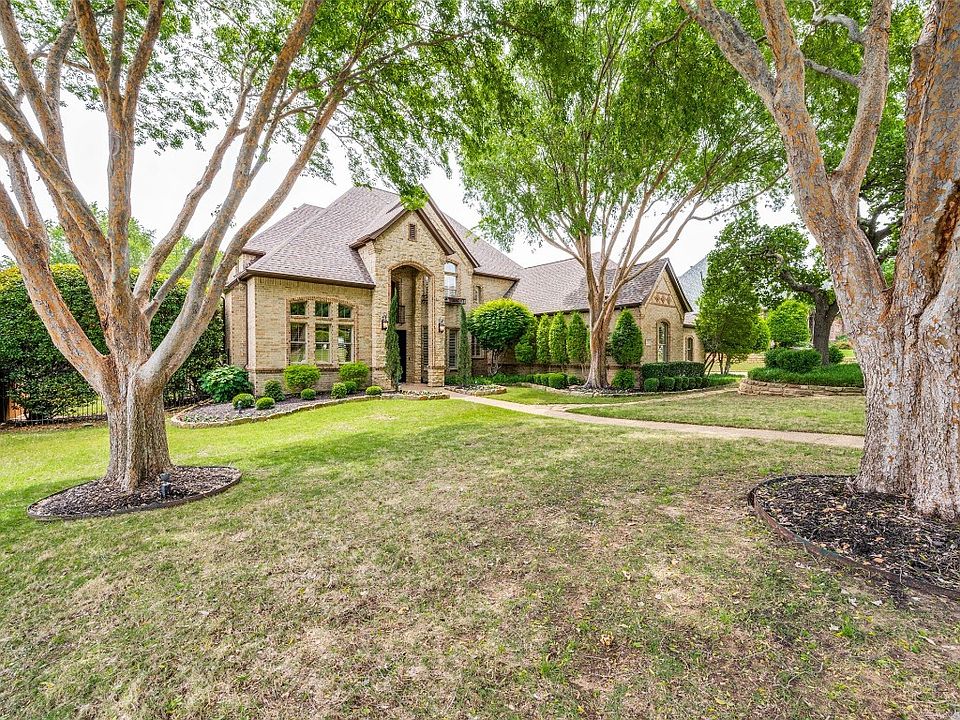 1st image of 2324 Bridgewood Dr