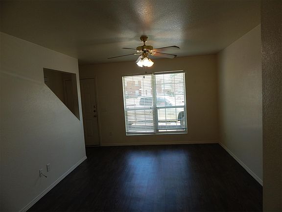 3rd image of 4002 Pilgram Dr APT A