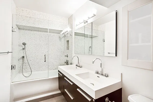 Sold by Compass | media 17