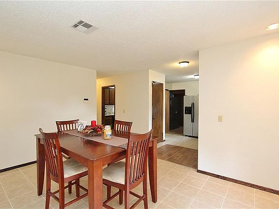 5th image of 653 W Juniper Dr