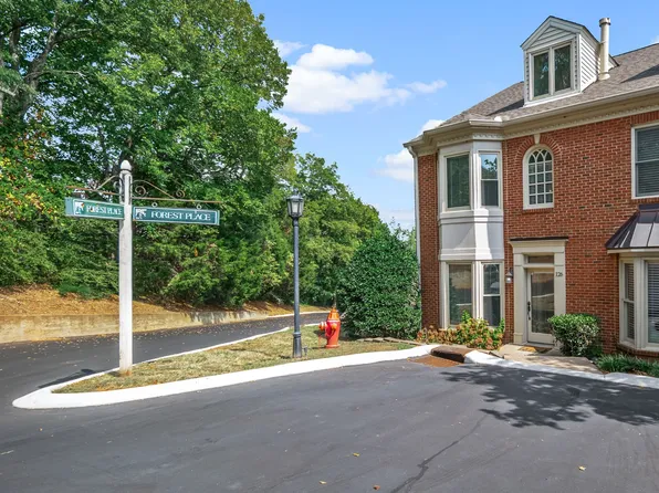 126 Forest Place Cir, Nashville, TN 37215