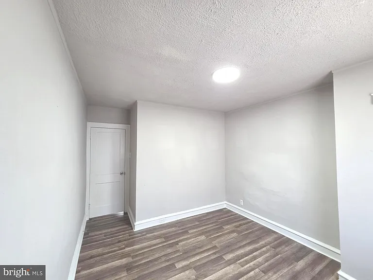 4020 Howland St — Photo 20