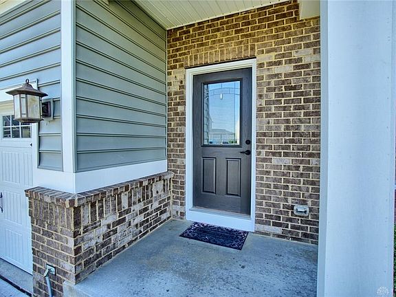 3rd image of 2948 Ambrosia Ln W
