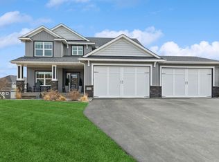 19922 Harrisburg Way, Lakeville, MN 55044