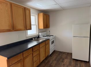 909 E Elm St, Macomb, IL 61455