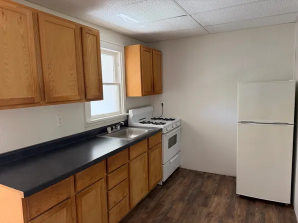 909 E Elm St, Macomb, IL 61455