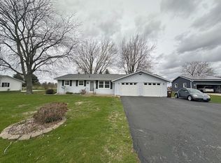 364 Wisconsin Ave, Paw Paw, IL 61353