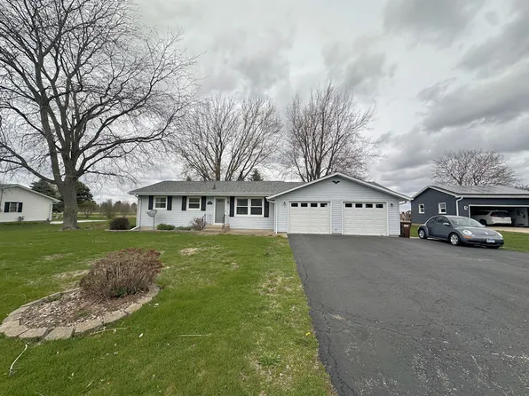 364 Wisconsin Ave, Paw Paw, IL 61353