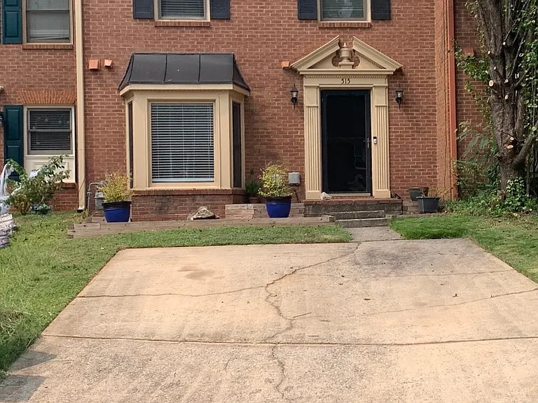 515 Towergate Pl — Photo 1