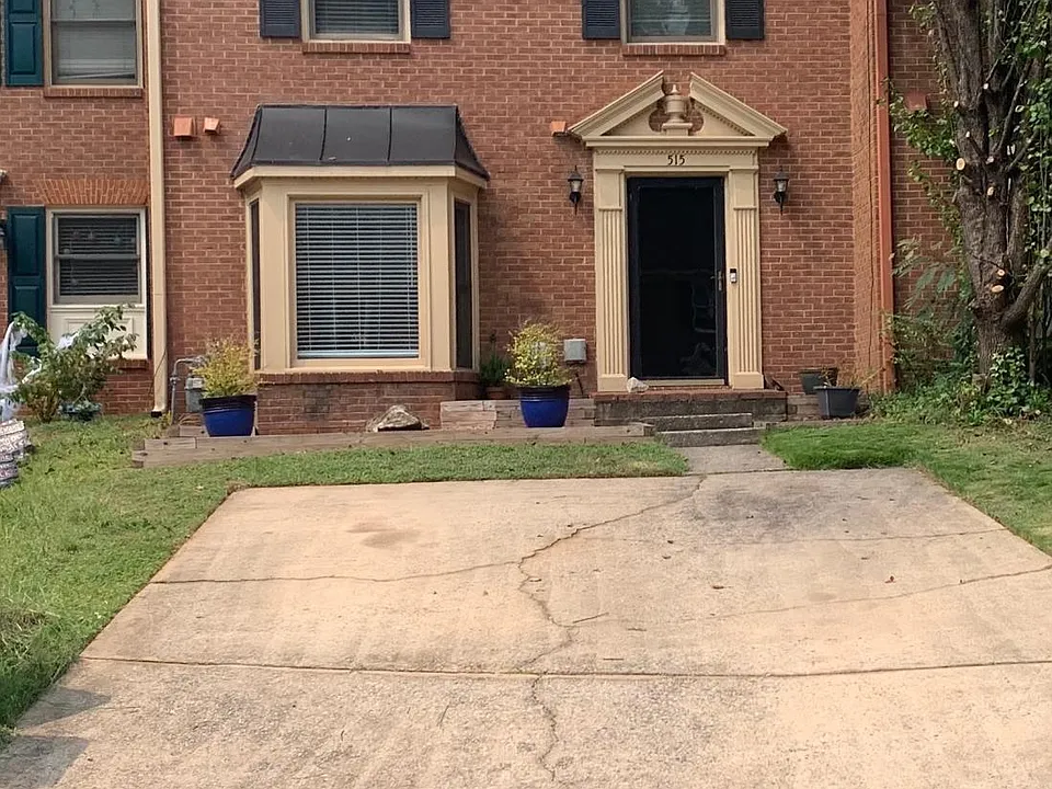 515 Towergate Pl