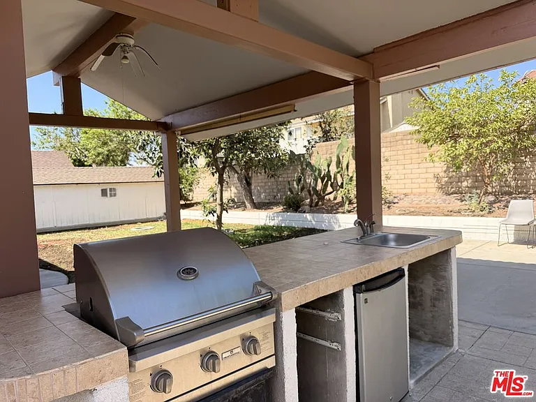3246 Laurel Ave — Photo 17
