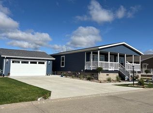9602 Bishop Dr #55, West Des Moines, IA 50266
