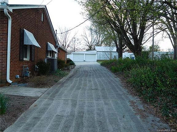 5th image of 1246 E Cannon Ave