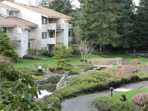 7616 37th St W #D-4, University Place, WA 98466