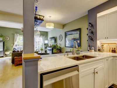 140 South Hancock Street #B, Madison, WI, 53703