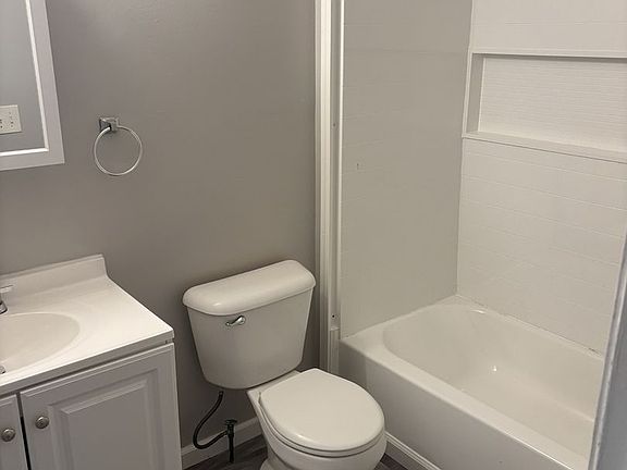 2nd image of 320 Roth Ln SE #308