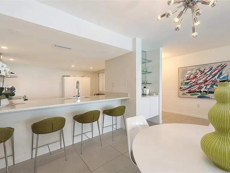 11 Sunset Dr #501 — Photo 16