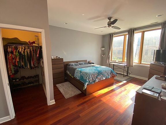 2nd image of 1730 N Western Ave APT 302