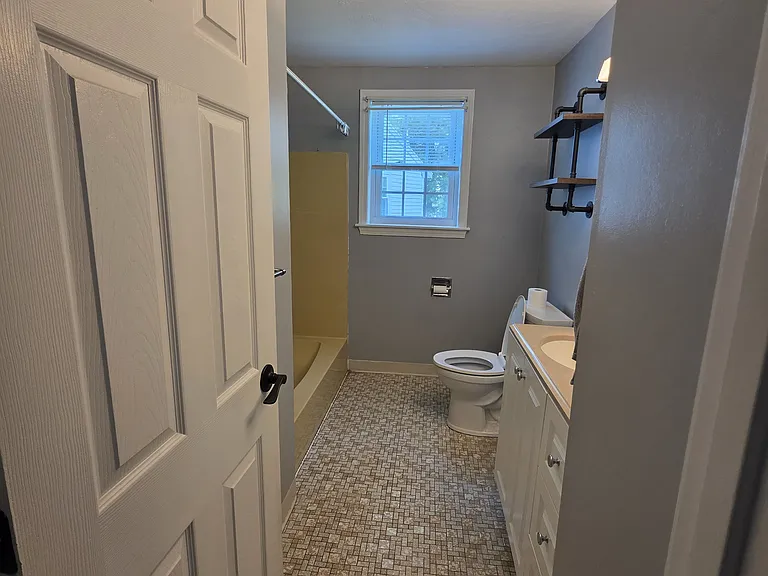 13 Meadowbrook Ln #3 — Photo 8
