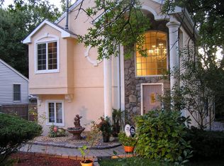 1236 Kensington Rd, Mc Lean, VA 22101