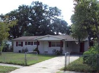830 W Chelsea St, Deland, FL 32720