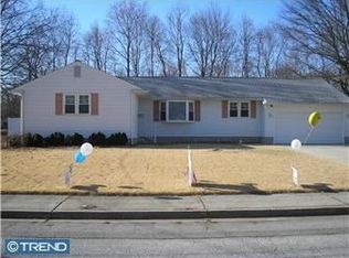 5 Nicholas Dr, Pennsville, NJ