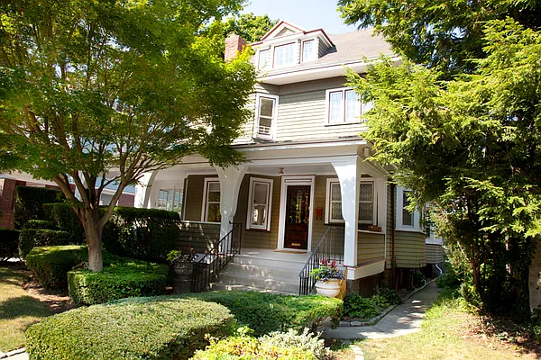 Sold by Mary Kay Gallagher Real Estate | media 3