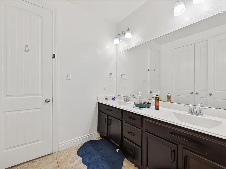 6515 Sterling Shores Ln — Photo 32